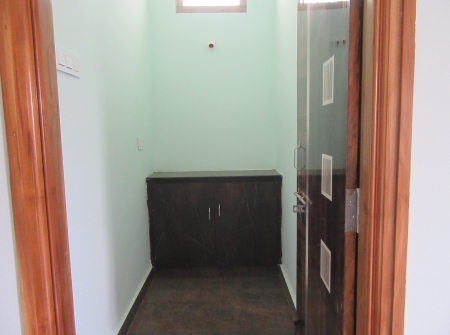 5) Li Id : 140  - Puja Room.JPG